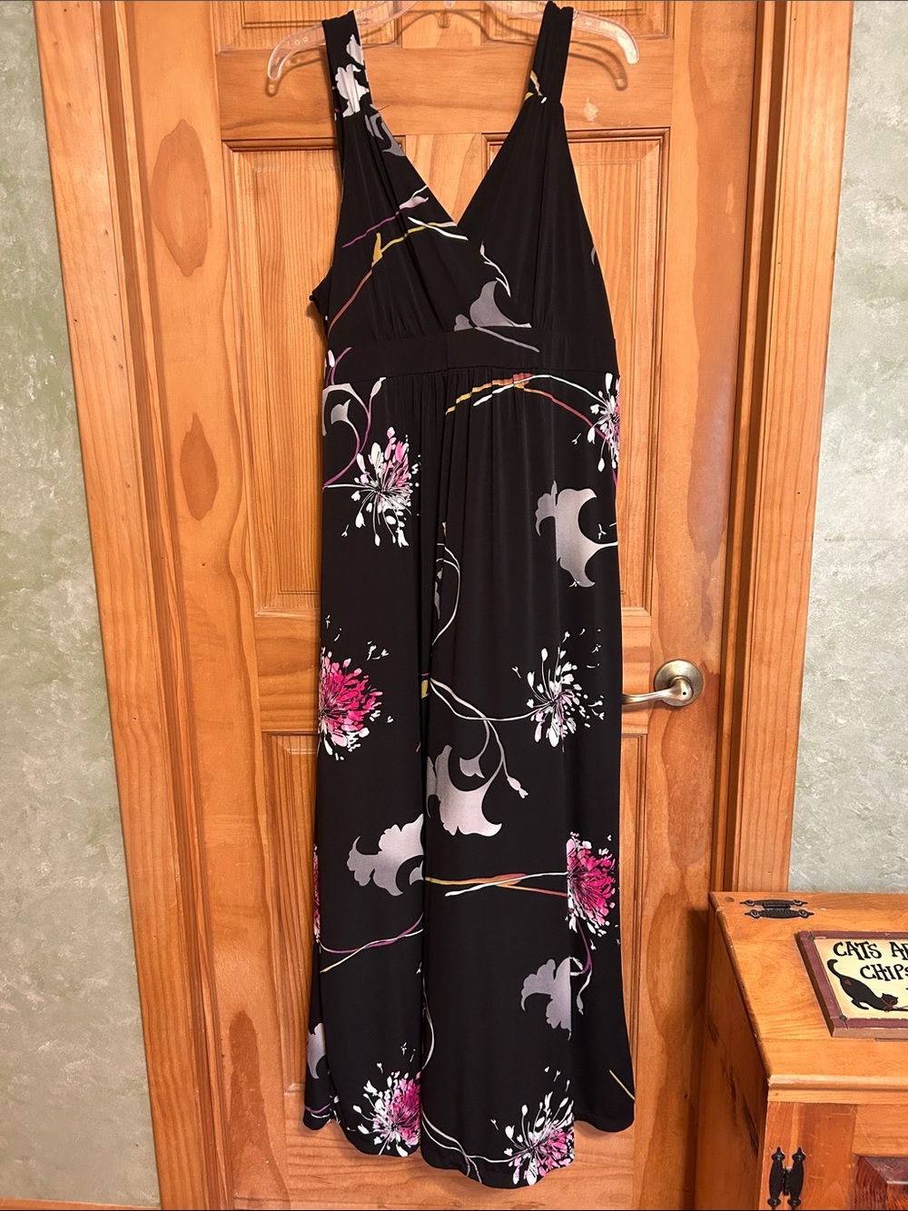 Women’s Maxi Dress Crisscross Front Elastic Back Size XL Like New Black Floral